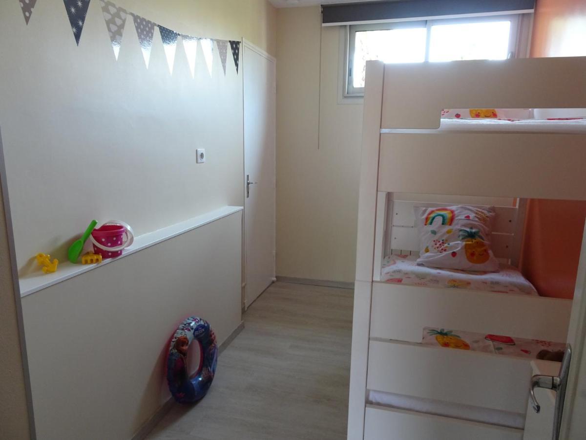 T3 150 M De La Plage, Climatisation, Piscine Et Parking Privatif - Le Lavandou Kültér fotó