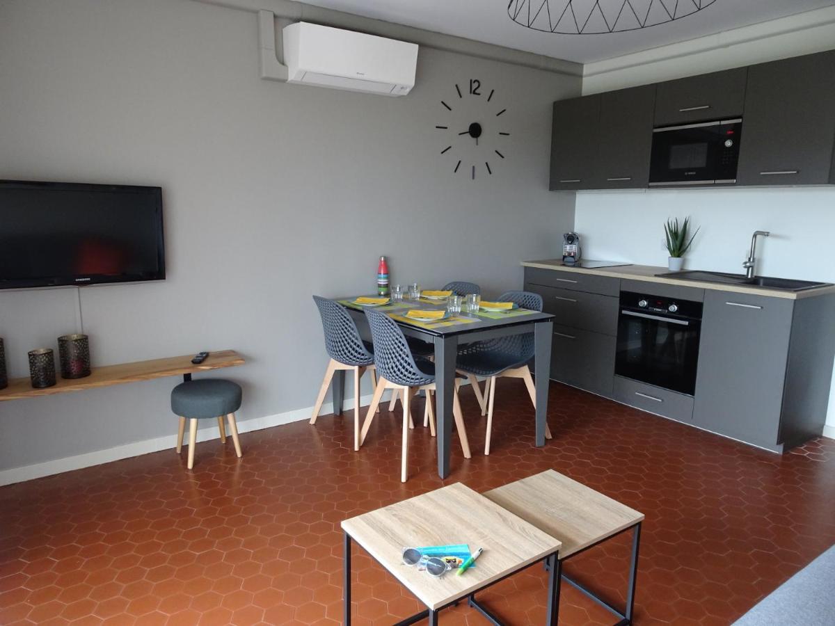 T3 150 M De La Plage, Climatisation, Piscine Et Parking Privatif - Le Lavandou Kültér fotó